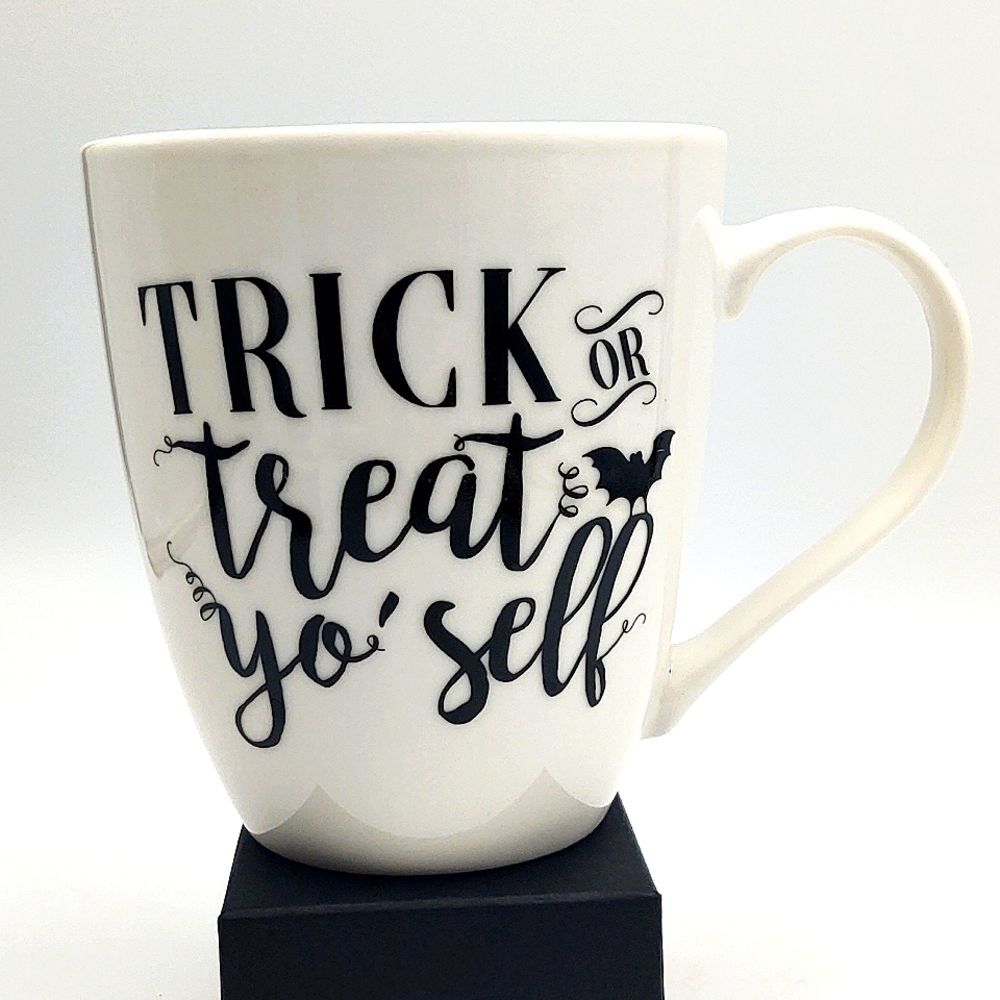Pfaltzgraff 18 oz Black and White "Trick or Treat Yo' Self" Coffee Mug